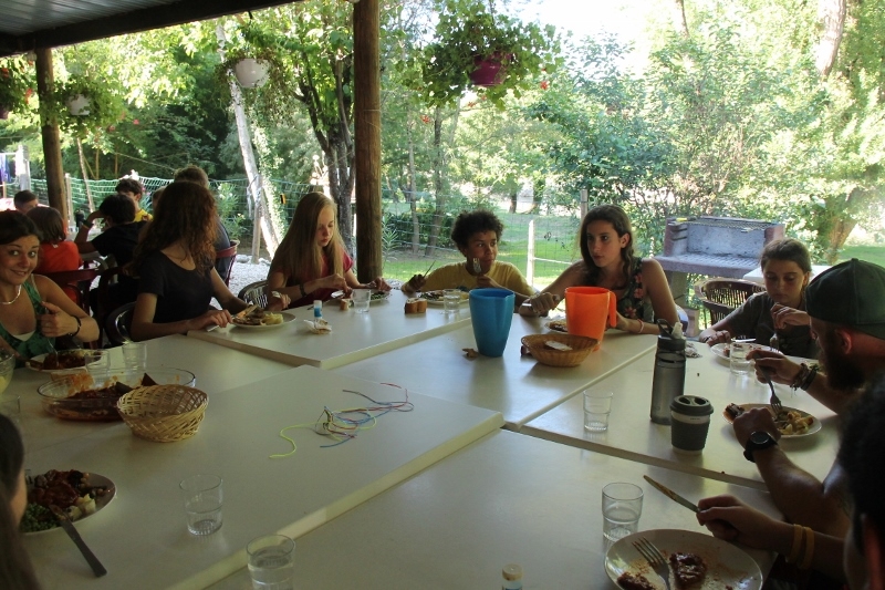 Village Camps International Summer Camp Ard&egrave;che, France 2019-07-26 https://www.villagecamps.com/journals_admin/images/924-22-16-07-2014 (800x533) (95).jpg